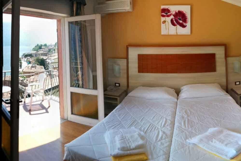 Hotel Castell - Montagnoli Group Limone sul Garda Eksteriør bilde